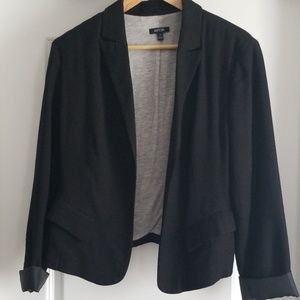 EUC Apt 9 Black Open Front Blazer